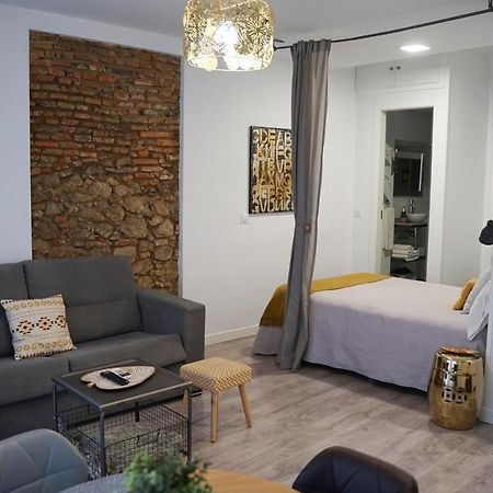 Apartamentos Suites Cariatide Пласенсия Экстерьер фото
