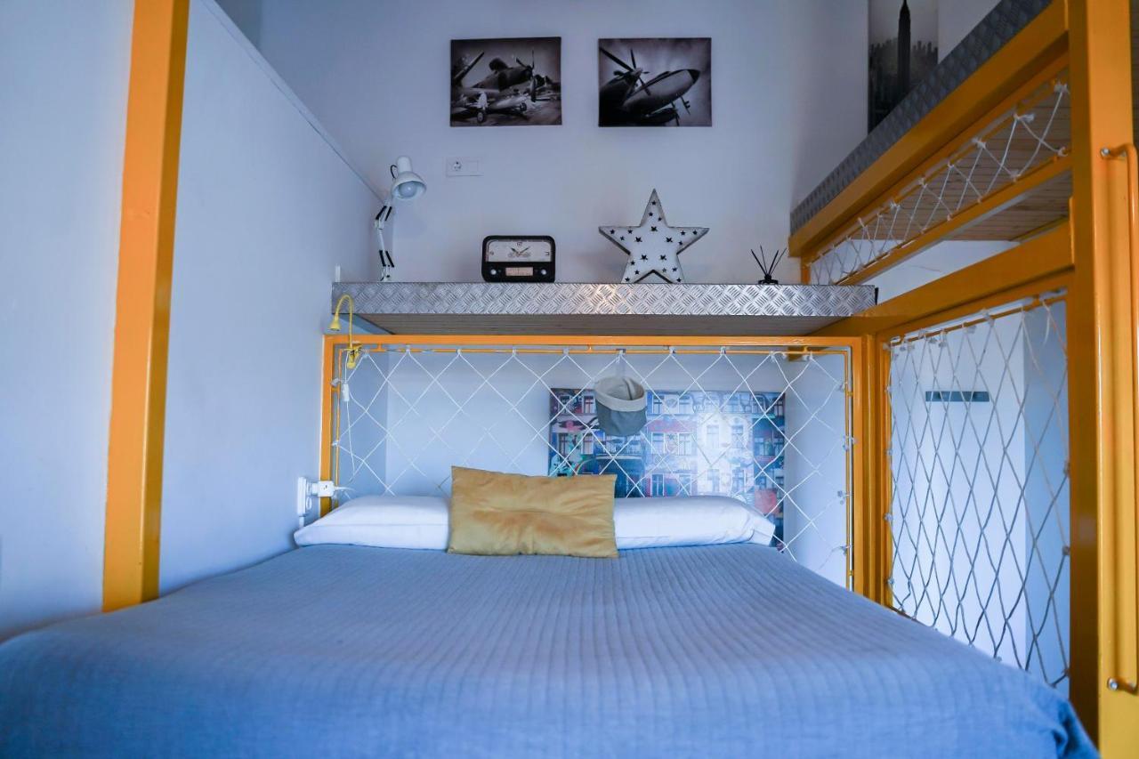 Apartamentos Suites Cariatide Пласенсия Экстерьер фото