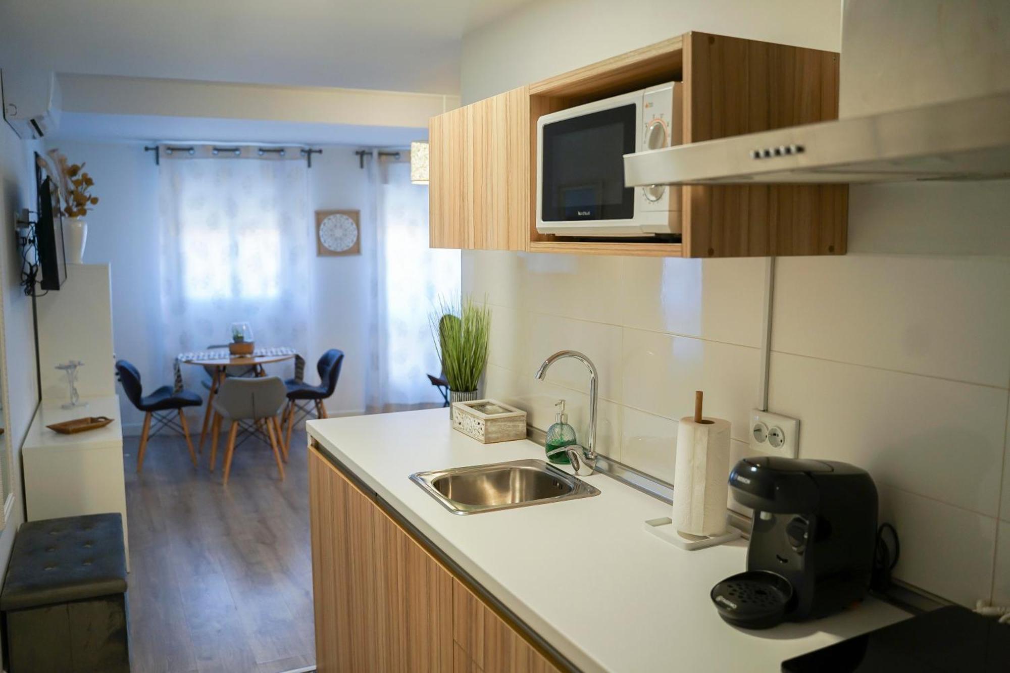 Apartamentos Suites Cariatide Пласенсия Экстерьер фото